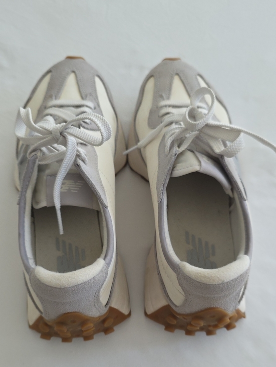 New Balance Shoes - NEW BALANCE 327 Women’s Retro Trainer Sneakers in White and Light Gray